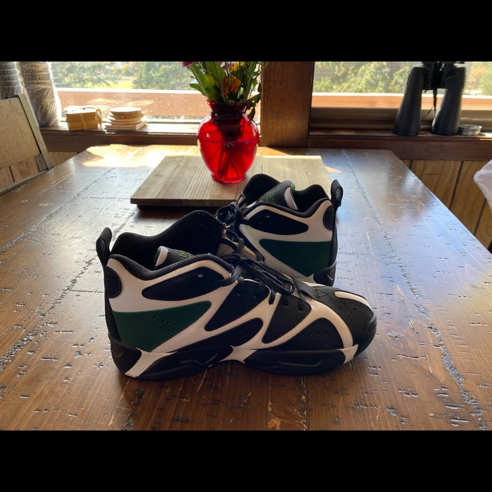 Reebok - Picture 2 of 4